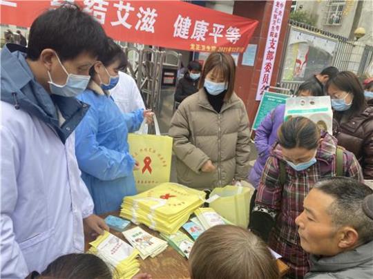 学校“世界艾滋病日”宣传教育活动总结 学校世界艾滋病日宣传活动简报