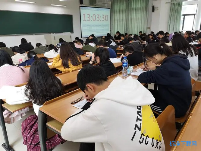 北京顺义区2022-2023学年八年级下学期期末英语试卷（含答案）