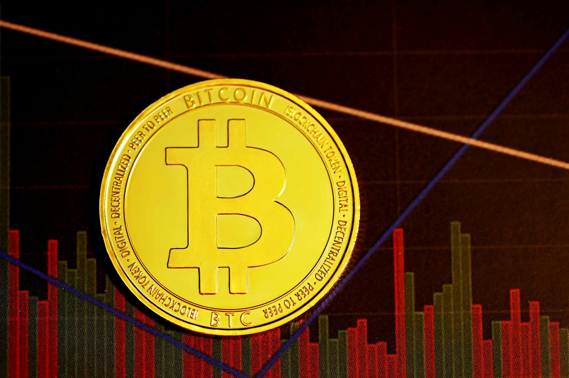 比特币重回107,000美元高位，但MVRV指标显露牛市疲态
